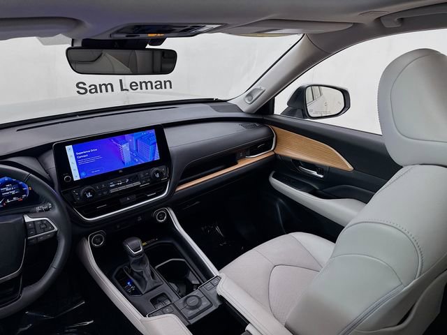 Used 2024 Toyota Grand Highlander Limited image 24