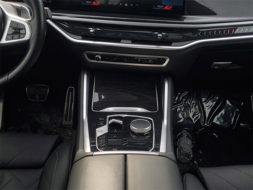 Used 2024 BMW X6 xDrive40i w/ Premium Package image 26