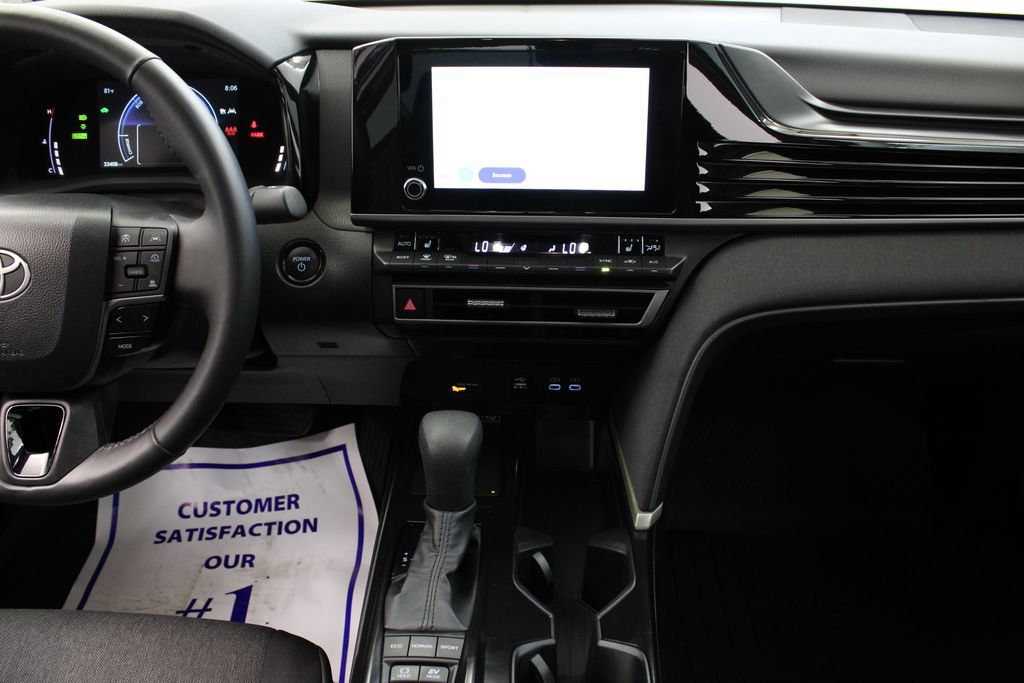 Used 2025 Toyota Camry LE w/ Convenience Package FWD image 21