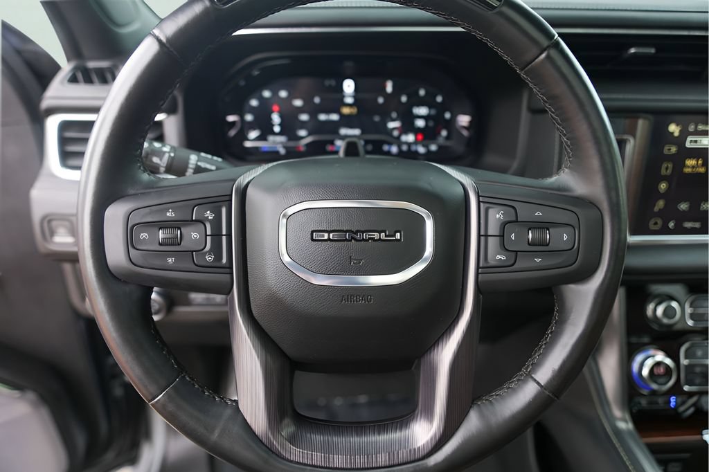 Used 2023 GMC Yukon Denali Ultimate AWD/4WD image 14