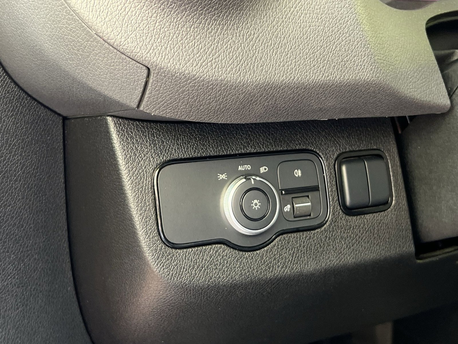 Used 2023 Mercedes-Benz Sprinter 2500 image 28