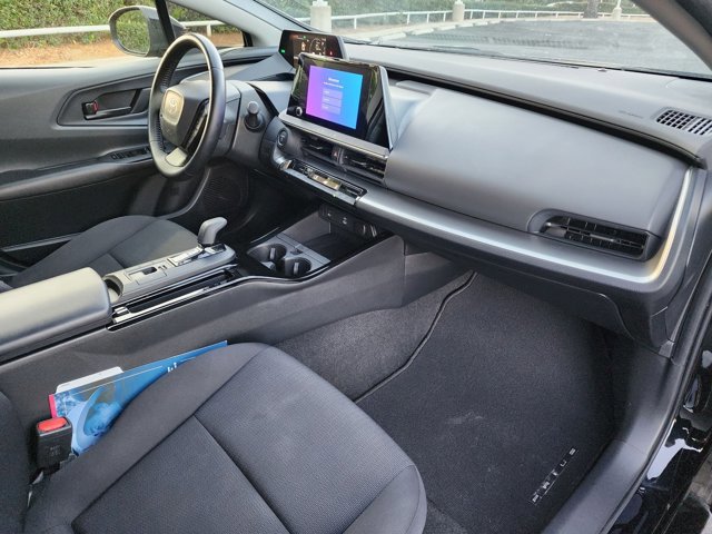 Used 2024 Toyota Prius LE FWD image 20