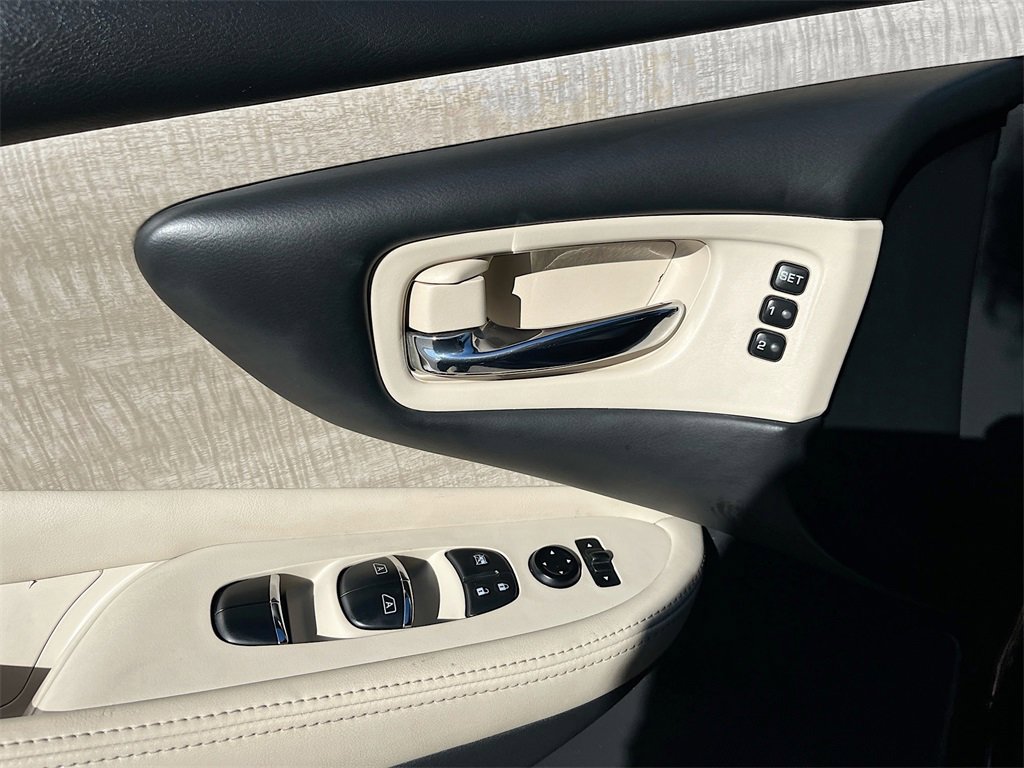 Used 2020 Nissan Murano SL image 18