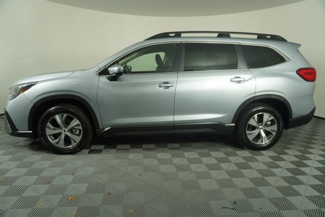 Certified 2025 Subaru Ascent Premium image 4