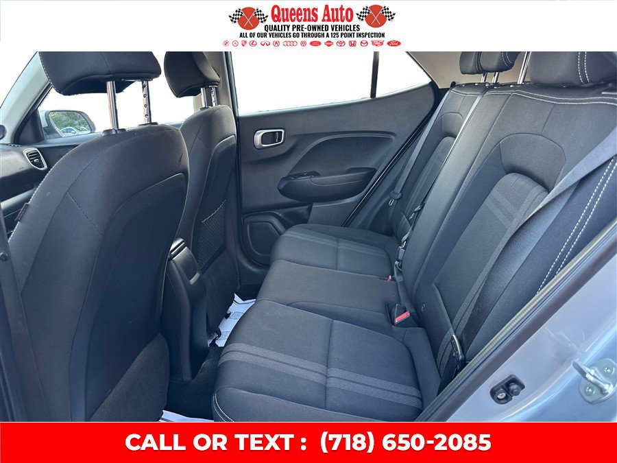 Used 2021 Hyundai Venue SEL w/ Cargo Package FWD image 11