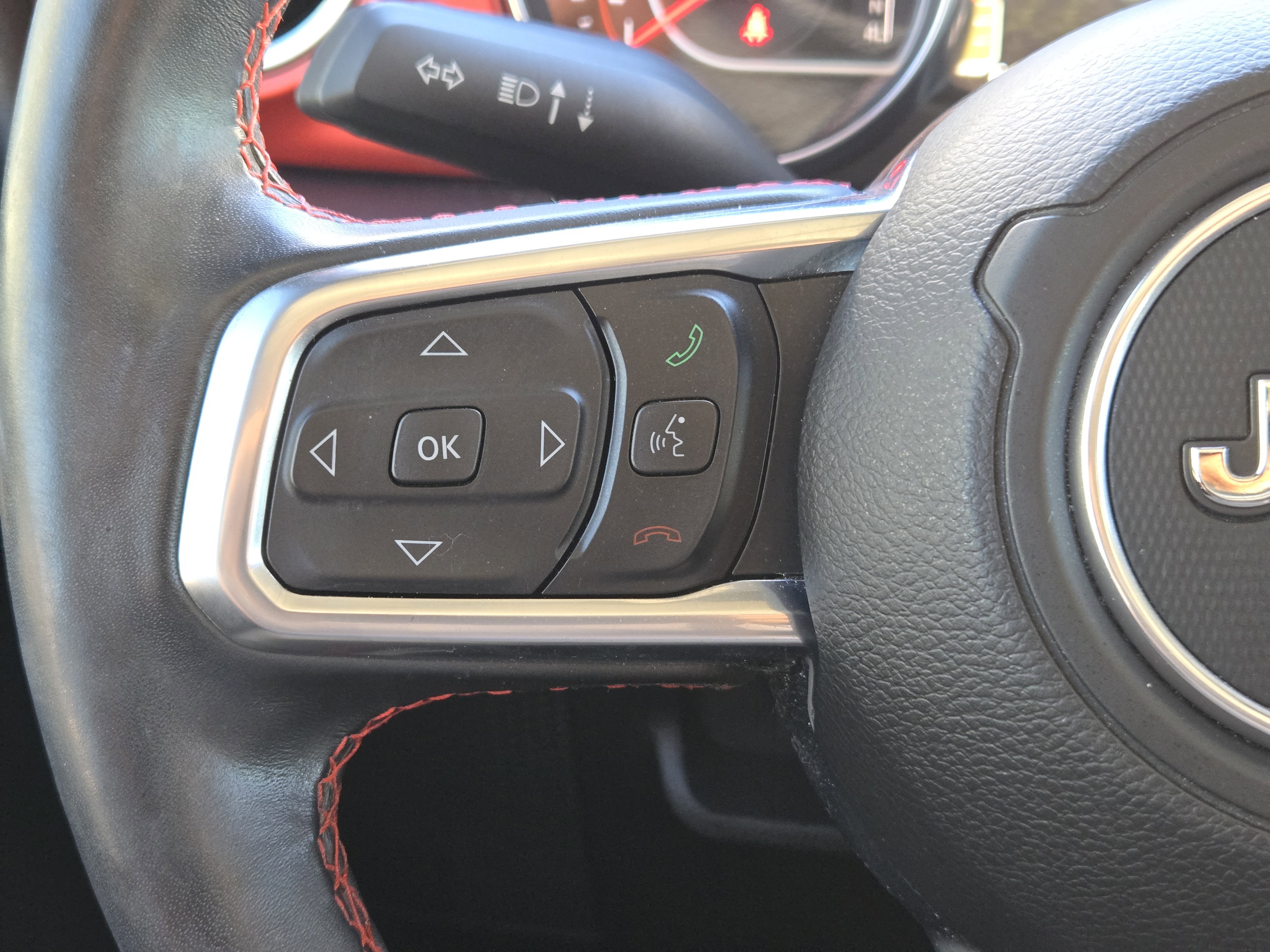 Used 2020 Jeep Gladiator Rubicon w/ Cold Weather Group image 29