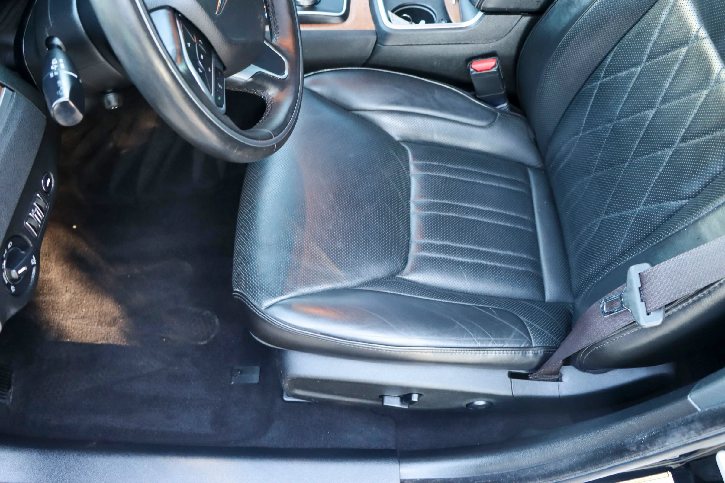 Used 2019 Chrysler 300 C RWD image 15