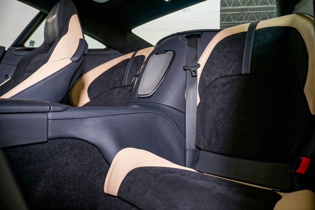 Used 2025 Aston Martin DB12 Coupe RWD image 23