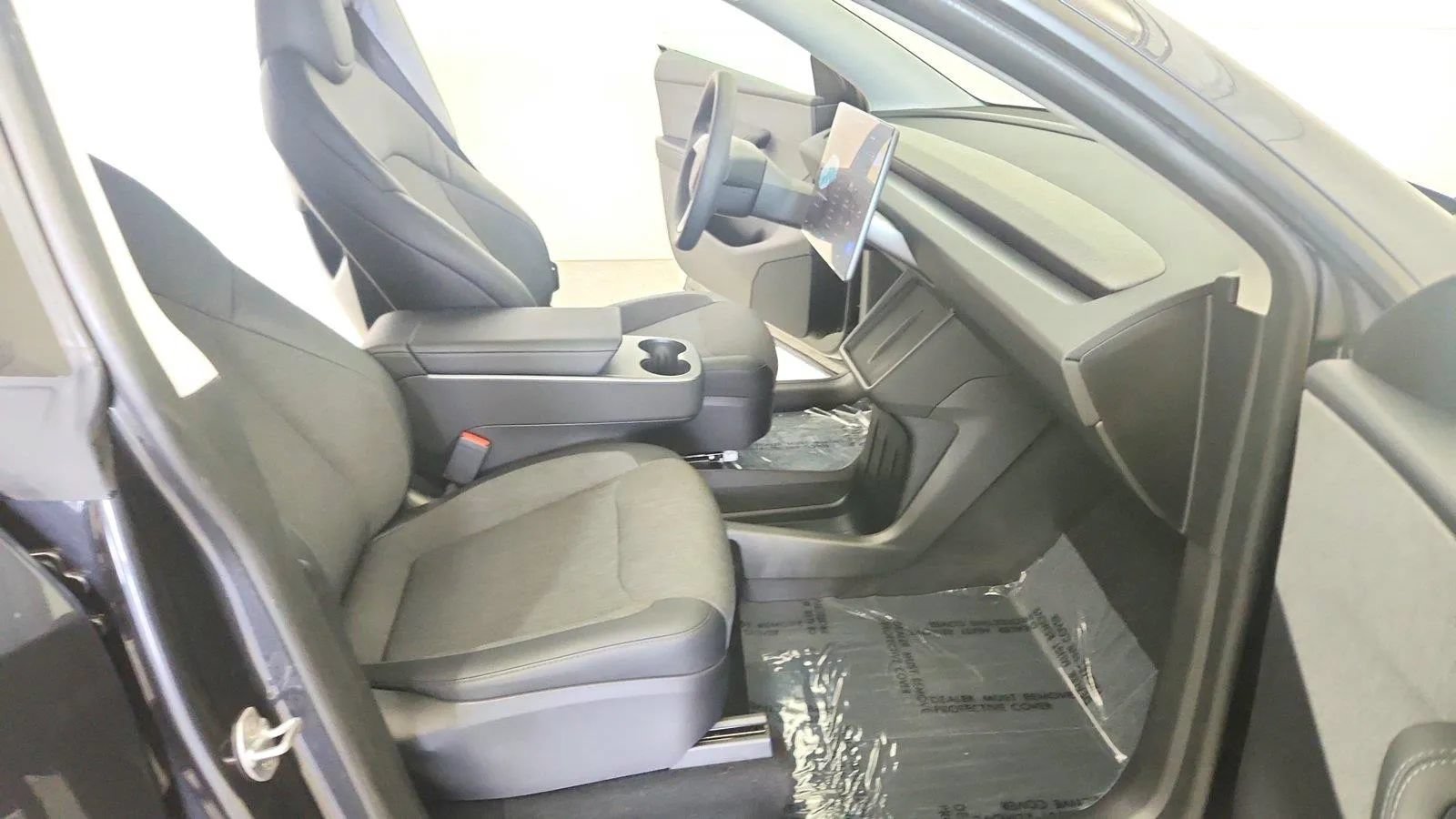 Used 2026 Tesla Model Y 2WD image 30