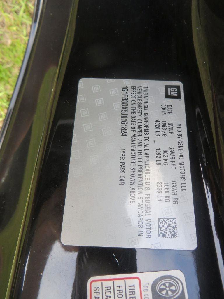 Used 2018 Chevrolet Camaro LT image 25