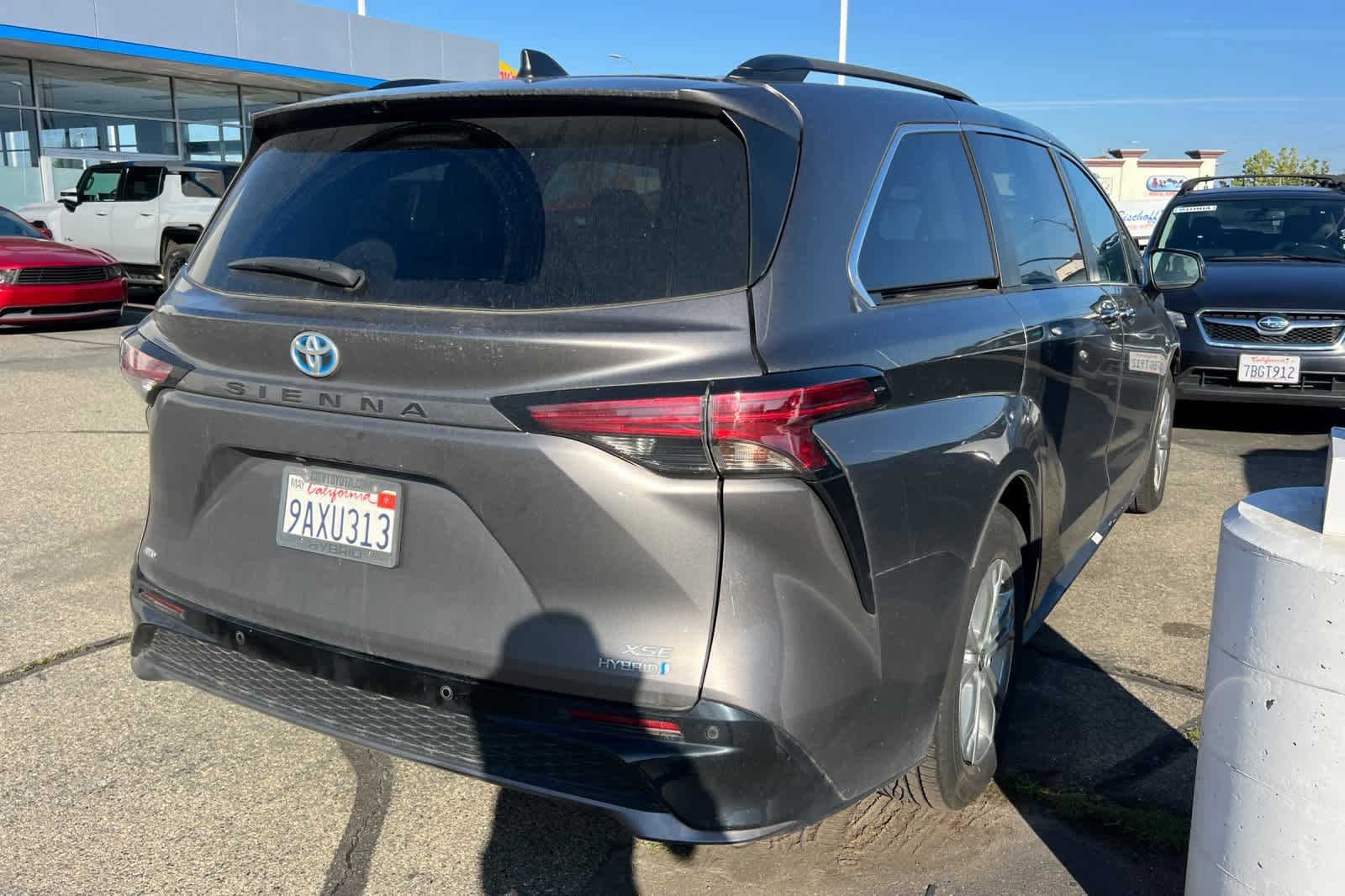 Used 2022 Toyota Sienna XSE w/ XSE Plus Package AWD/4WD image 4