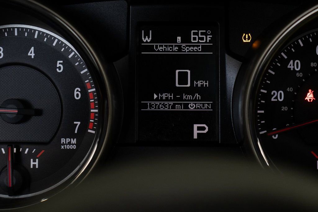 Used 2012 Jeep Grand Cherokee Overland AWD/4WD image 28