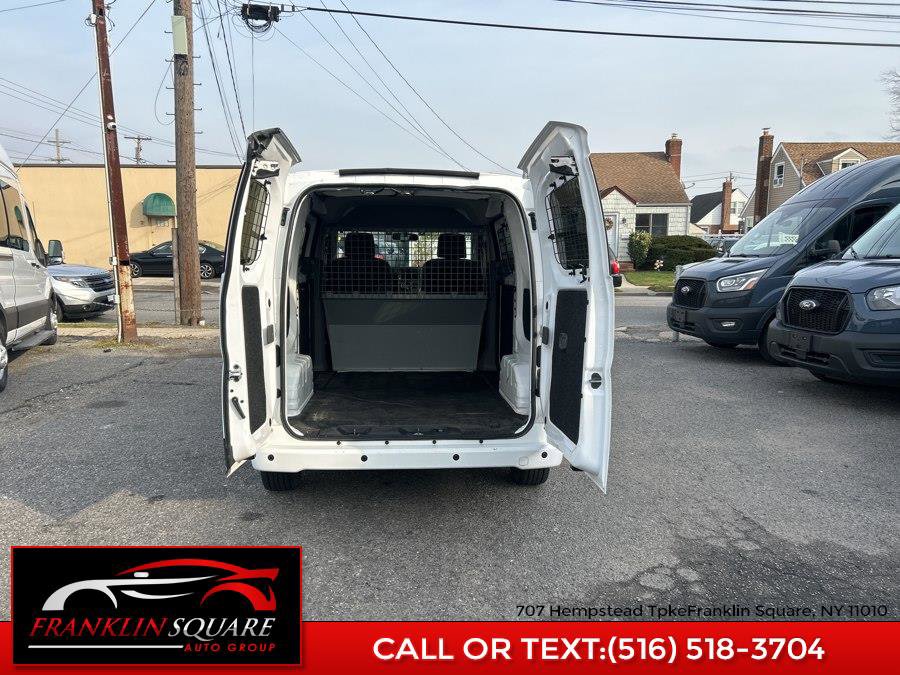 Used 2021 Nissan NV200 SV w/ Sliding Door Glass Package image 31