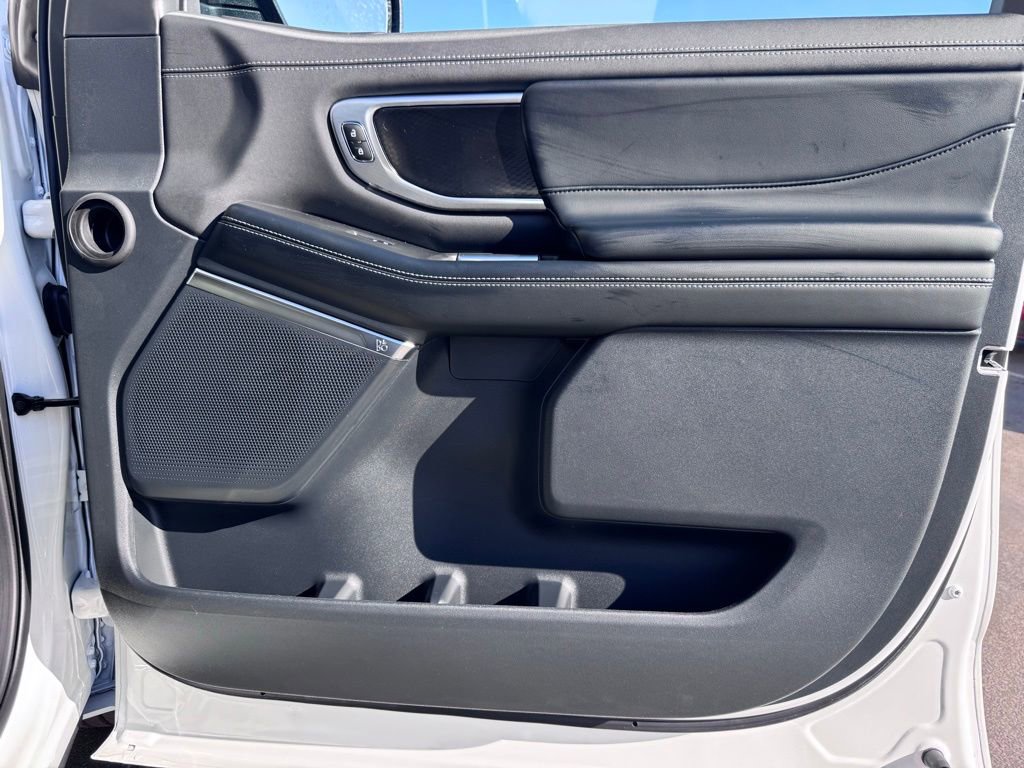 New 2026 Ford Expedition Platinum w/ Stealth Performance Package image 30