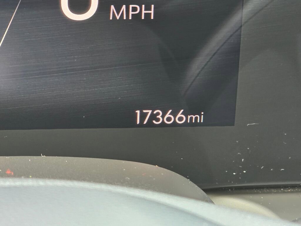 Used 2024 Buick Encore GX Avenir w/ Avenir Technology Package image 27