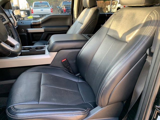 Used 2022 Ford F350 Lariat w/ Chrome Package image 20