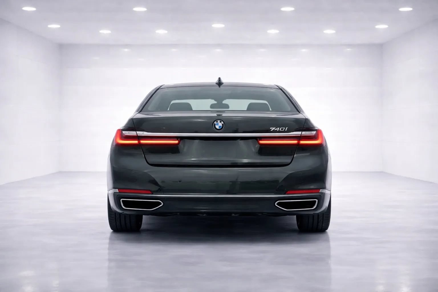 Used 2022 BMW 740i RWD image 4