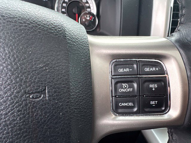 Used 2016 RAM 1500 Laramie w/ Convenience Group AWD/4WD image 16