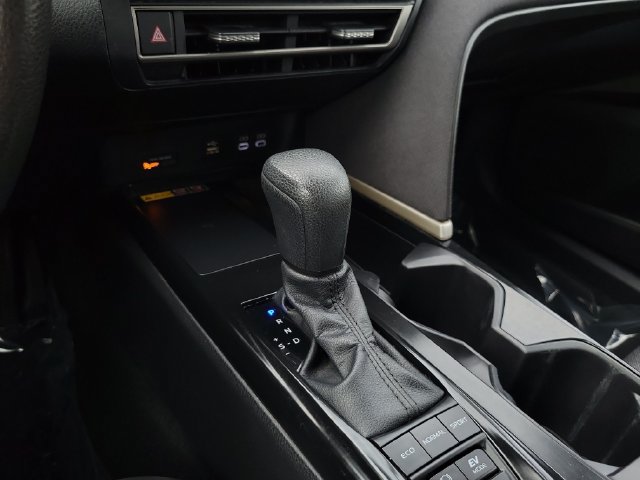 Used 2025 Toyota Camry LE FWD image 19