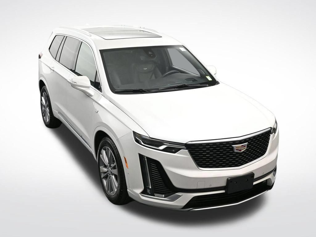 Used 2023 Cadillac XT6 Premium Luxury w/ Technology Package AWD/4WD image 22
