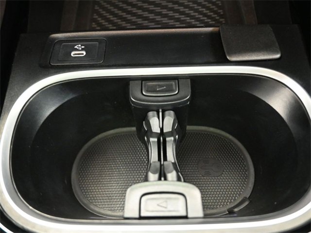 Used 2025 Mercedes-Benz CLA 250 image 6