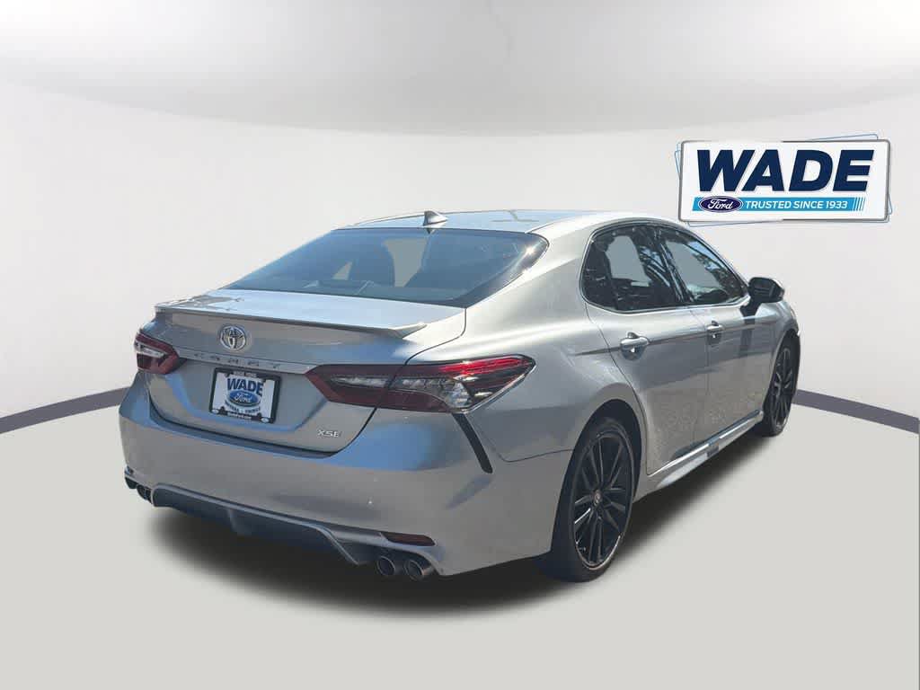 Used 2022 Toyota Camry XSE FWD image 5