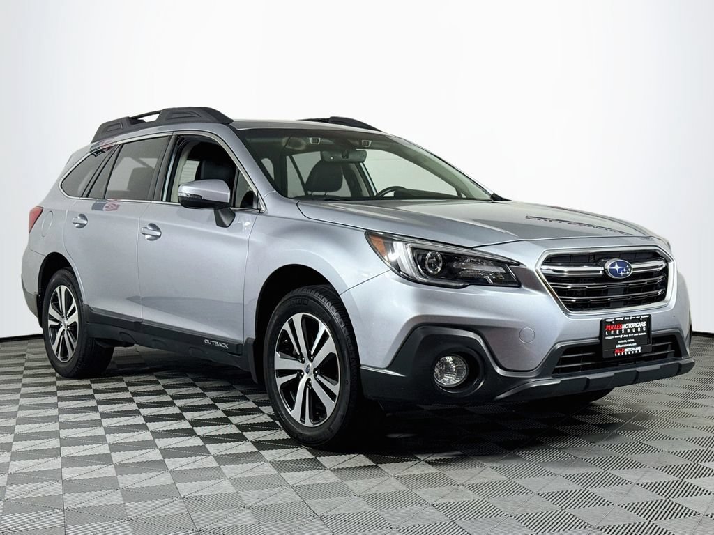Used 2018 Subaru Outback 2.5i Limited AWD/4WD image 1