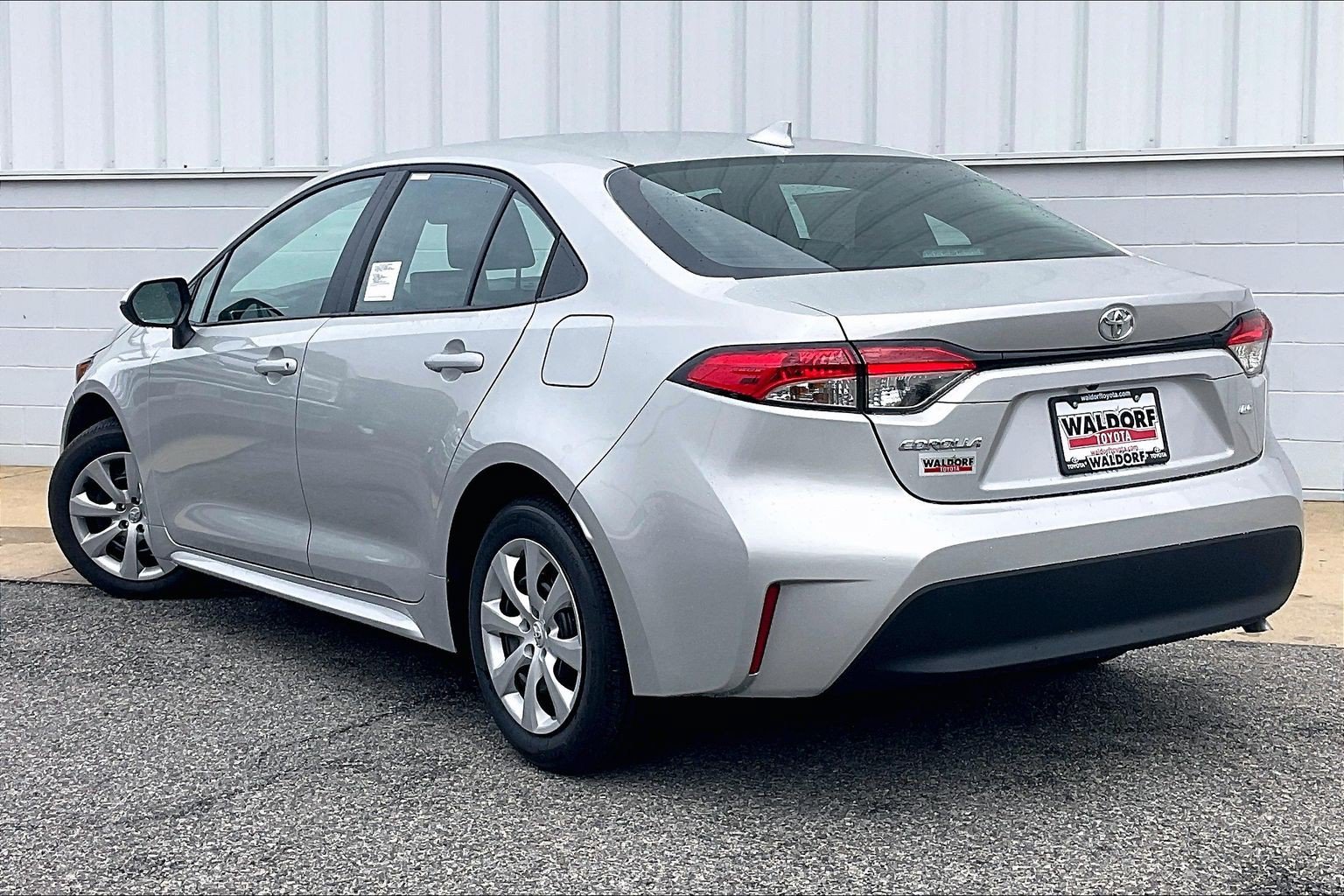 New 2026 Toyota Corolla LE FWD image 3