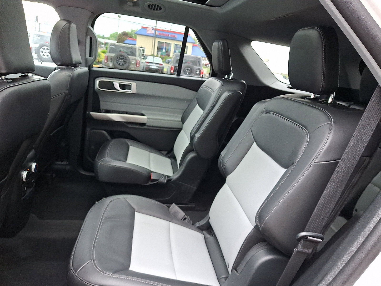 Certified 2023 Ford Explorer XLT w/ Equipment Group 202A AWD/4WD image 11
