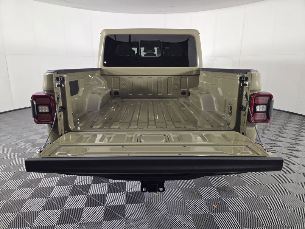 New 2026 Jeep Gladiator Mojave AWD/4WD image 18