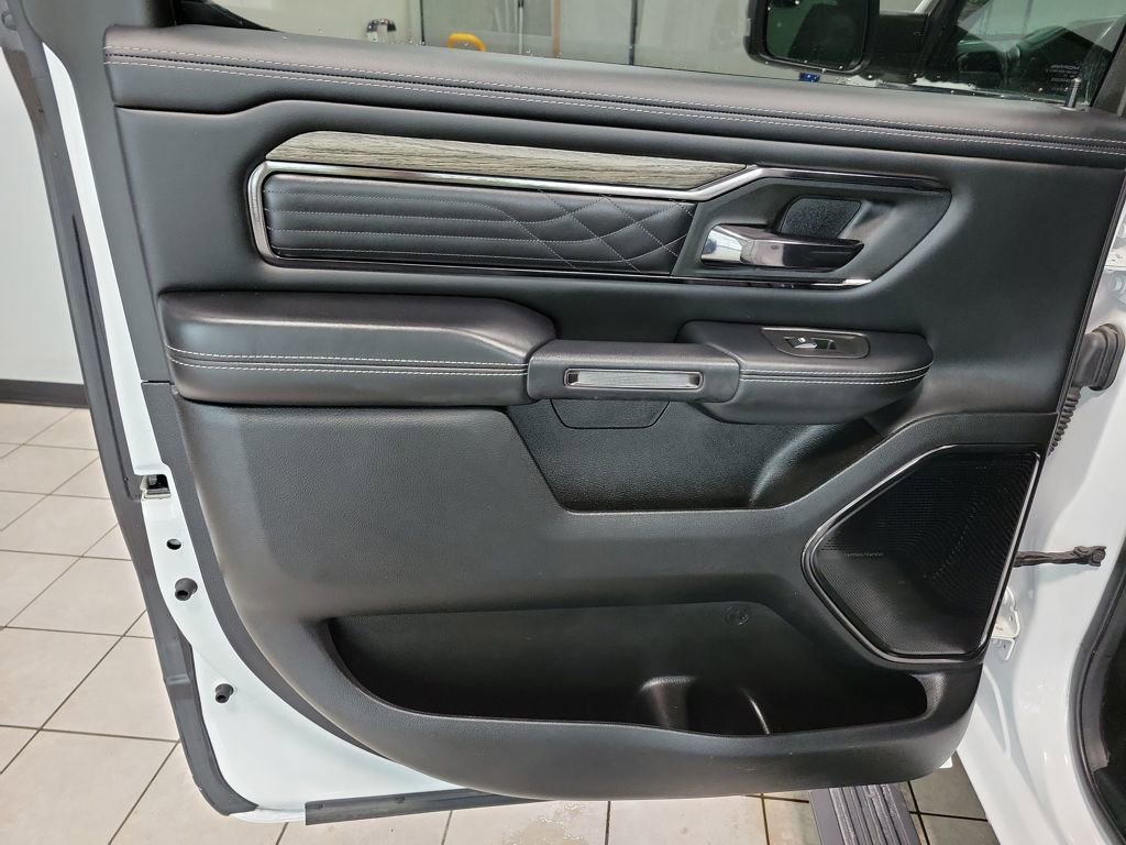 Used 2025 RAM 1500 Limited image 33