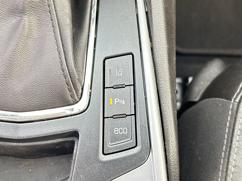 Used 2013 Cadillac SRX Luxury w/ Driver Assist Package image 23