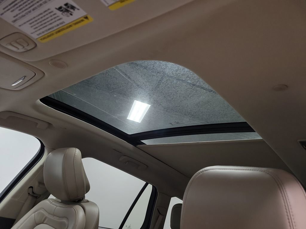 Used 2020 Lincoln Aviator Reserve w/ Equipment Group 201A image 15