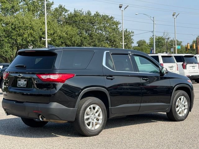 Used 2021 Chevrolet Traverse LS w/ LPO, Blackout Package FWD image 6