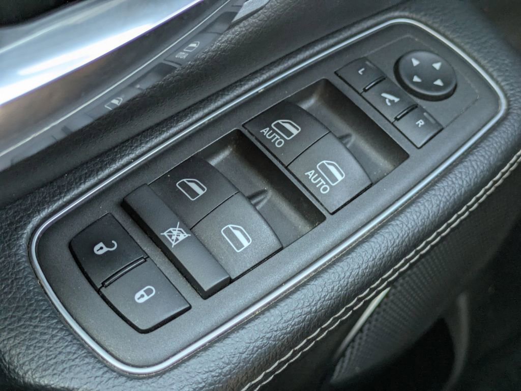 Used 2024 RAM 1500 Laramie image 24