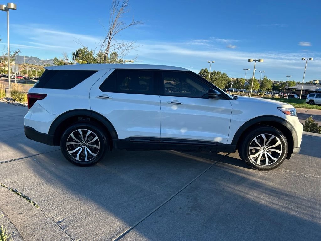 Used 2022 Ford Explorer ST w/ Technology Package AWD/4WD image 9