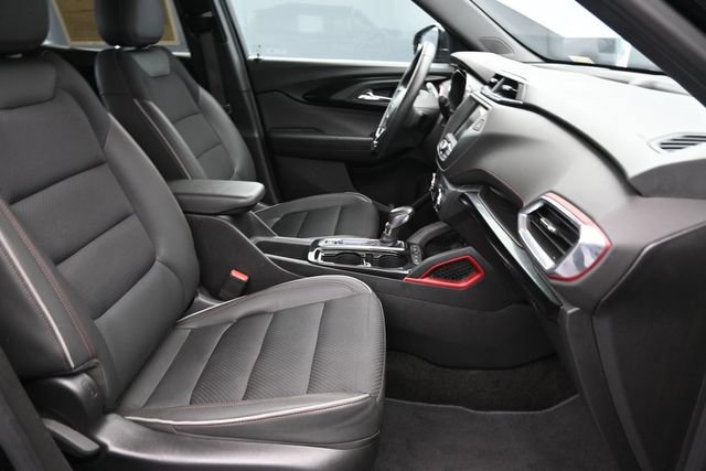 Used 2022 Chevrolet TrailBlazer RS FWD image 30