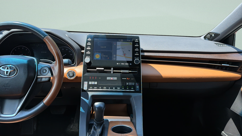 Used 2019 Toyota Avalon Limited FWD image 11