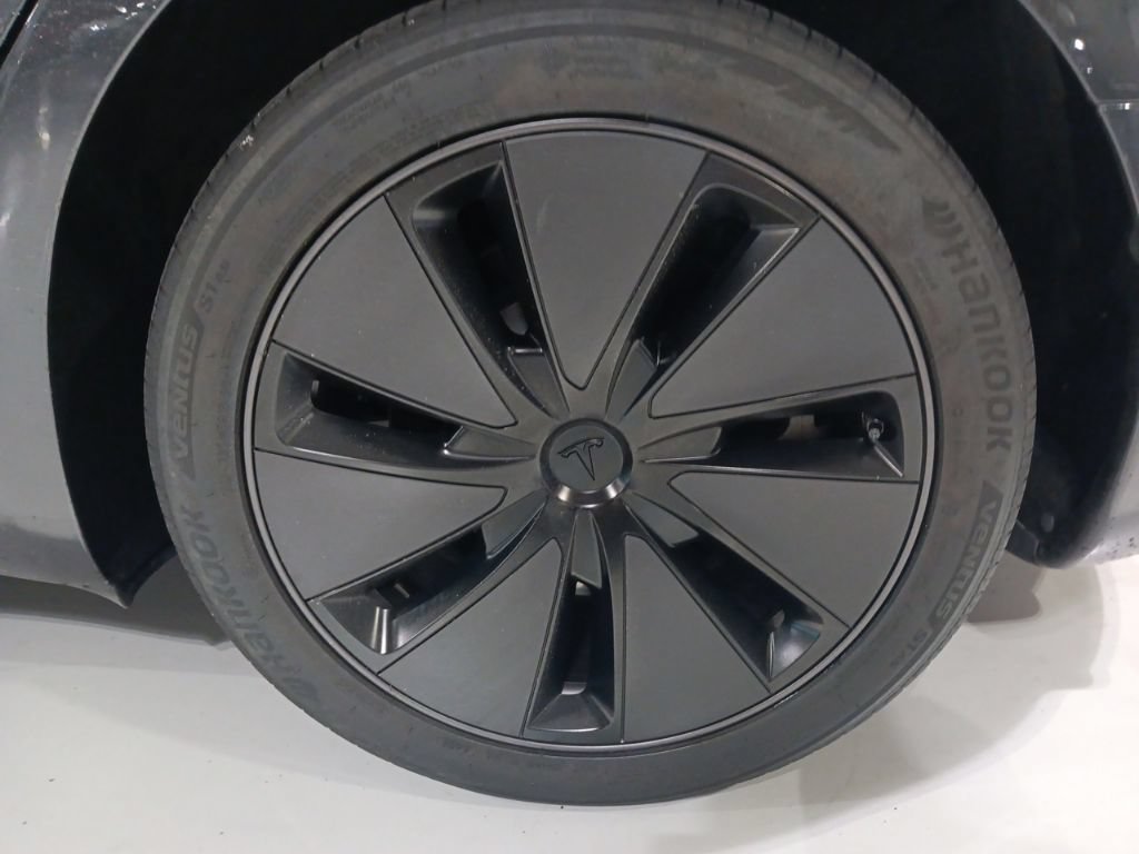 Used 2025 Tesla Model 3 RWD image 23