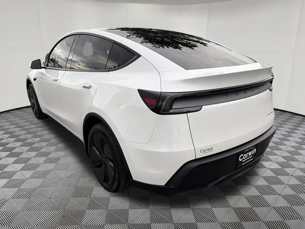 Used 2026 Tesla Model Y AWD image 7