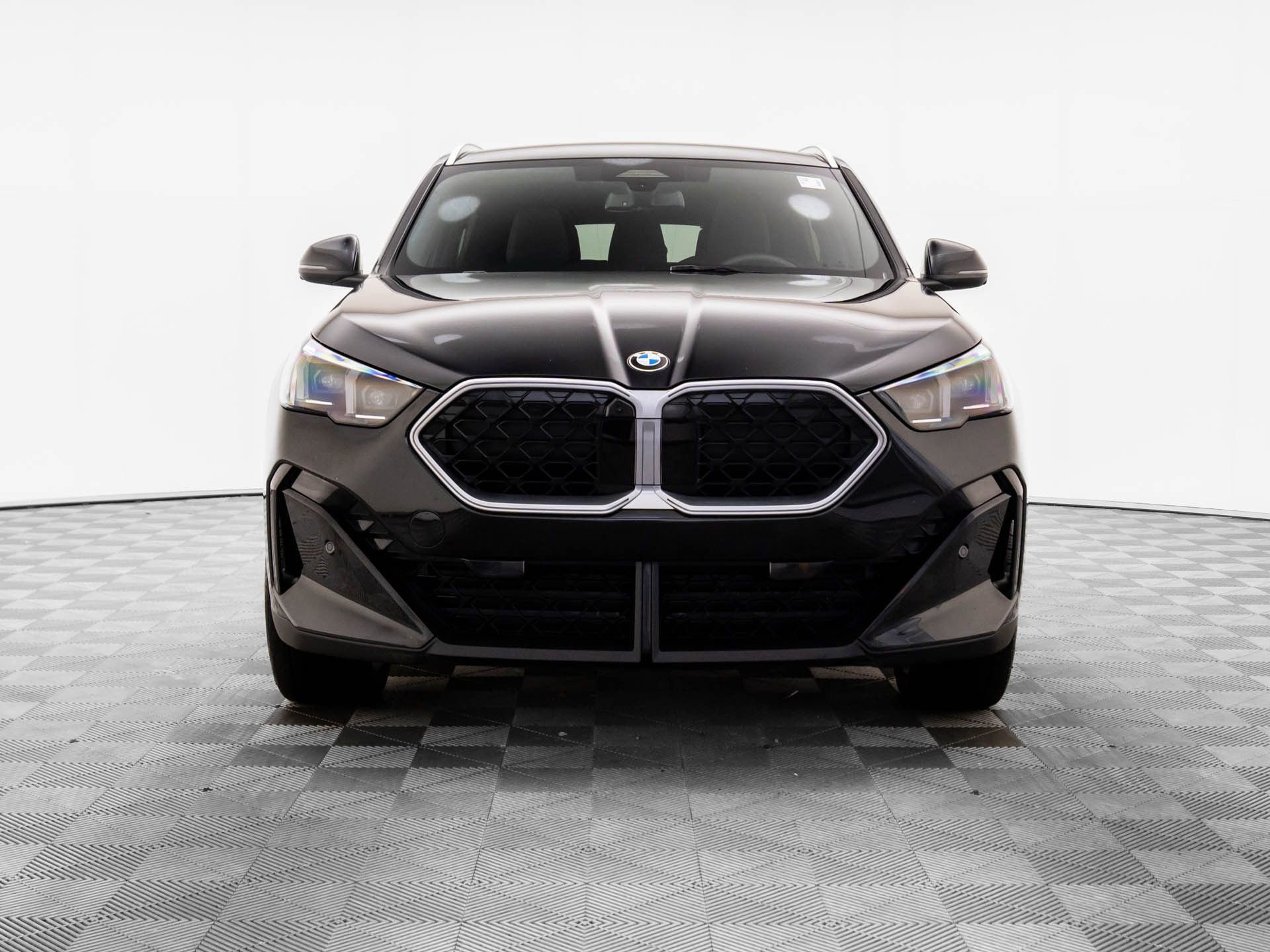 Certified 2025 BMW X2 xDrive28i w/ Premium Package image 9