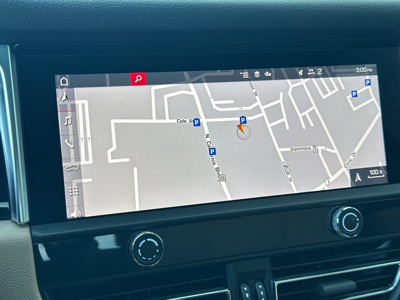 Certified 2023 Porsche Macan S image 19