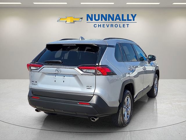 Used 2025 Toyota RAV4 XLE image 5