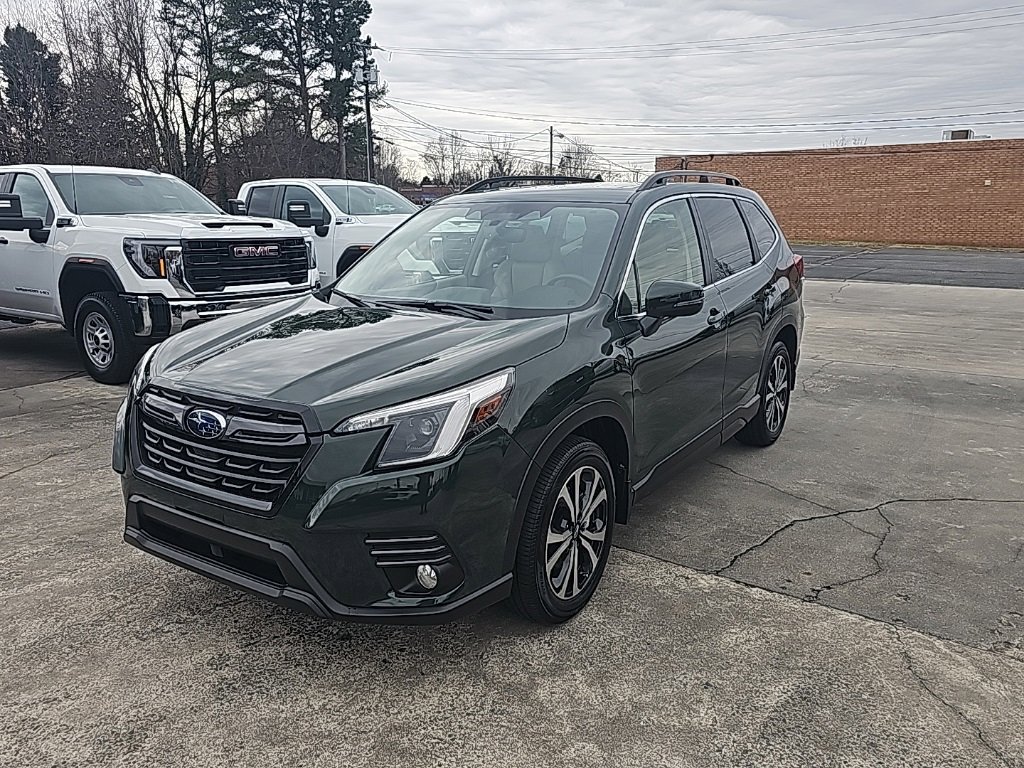 Used 2022 Subaru Forester Limited image 4