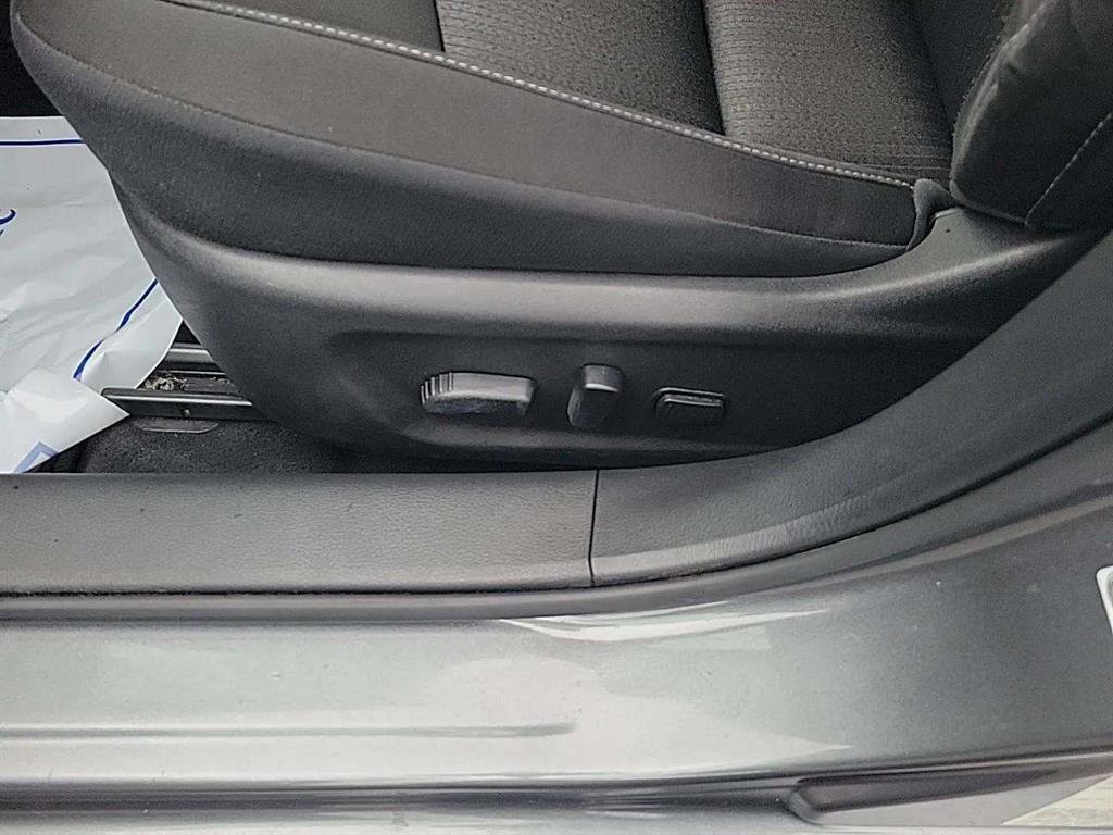 Used 2022 Nissan Altima 2.5 SV w/ SV Premium Package image 16