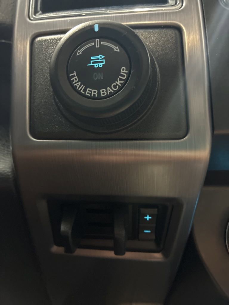 Used 2019 Ford Expedition Platinum AWD/4WD image 30