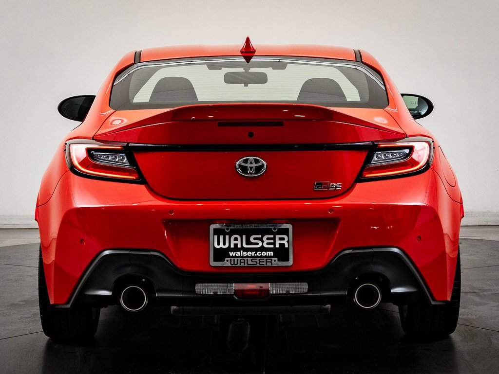 Used 2024 Toyota GR86 Premium image 7