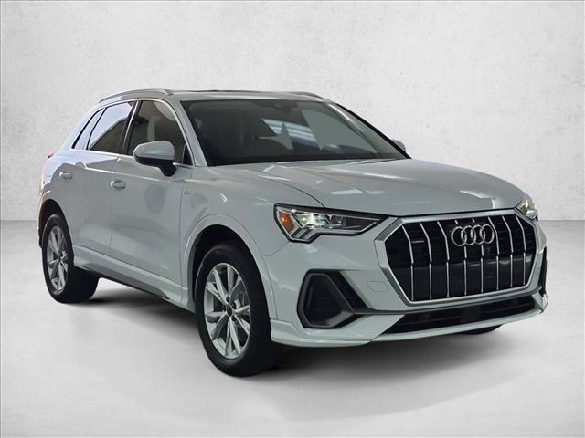 Used 2025 Audi Q3 2.0T Premium Plus w/ Premium Plus Package AWD/4WD image 3