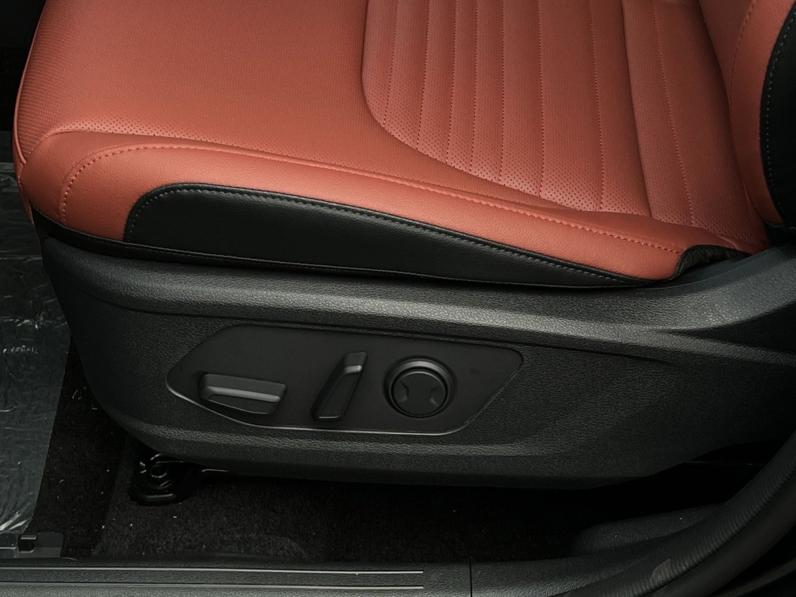 New 2026 Kia Sportage SX AWD/4WD image 19