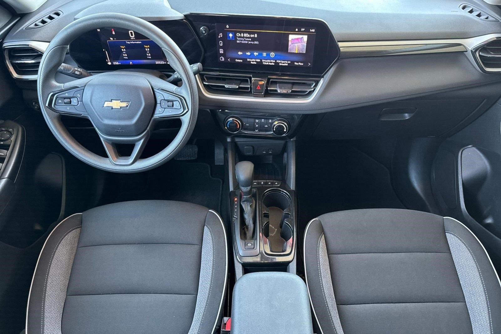 Used 2025 Chevrolet TrailBlazer LT FWD image 15